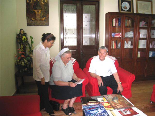 0141 bij de Kardinaal van Ho Chi Minh.JPG